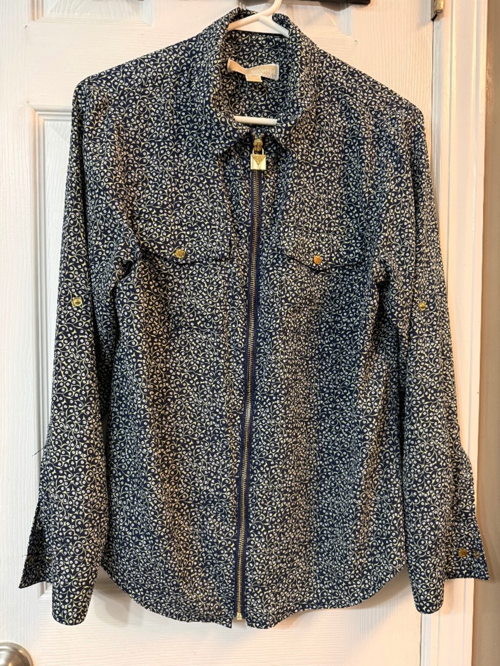 MICHAEL Michael Kors Women’s M Navy Floral Zip Front Blouse Gold Hardware